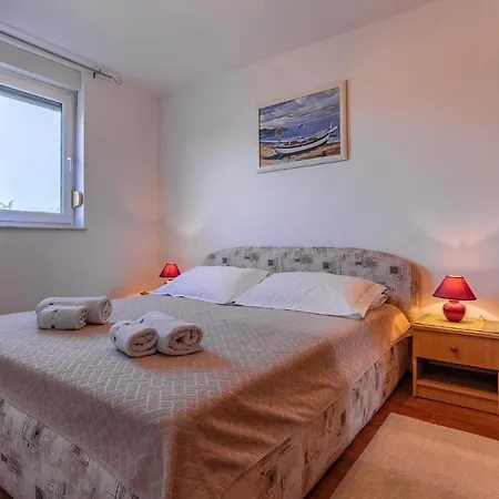Apartament Stunning In With Wifi Medulin