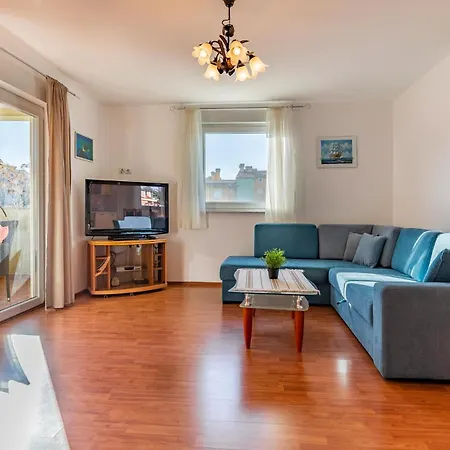 Stunning In With Wifi Apartment *